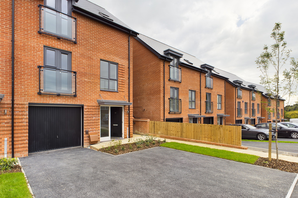 Martin & Co Folkestone 3 bedroom SemiDetached House Let Agreed in