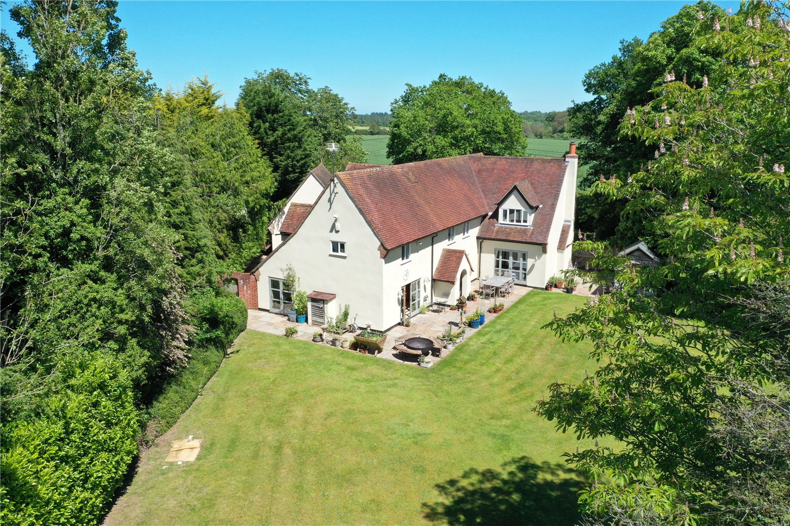 Parkers Theale 5 bedroom House SSTC in Admoor Lane, Bradfield Southend