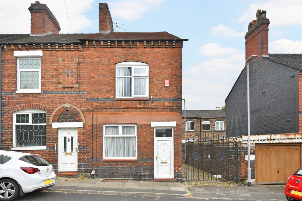 Martin & Co Stoke on Trent 4 bedroom End of Terrace House Let in Franklyn Street, Hanley, Stoke