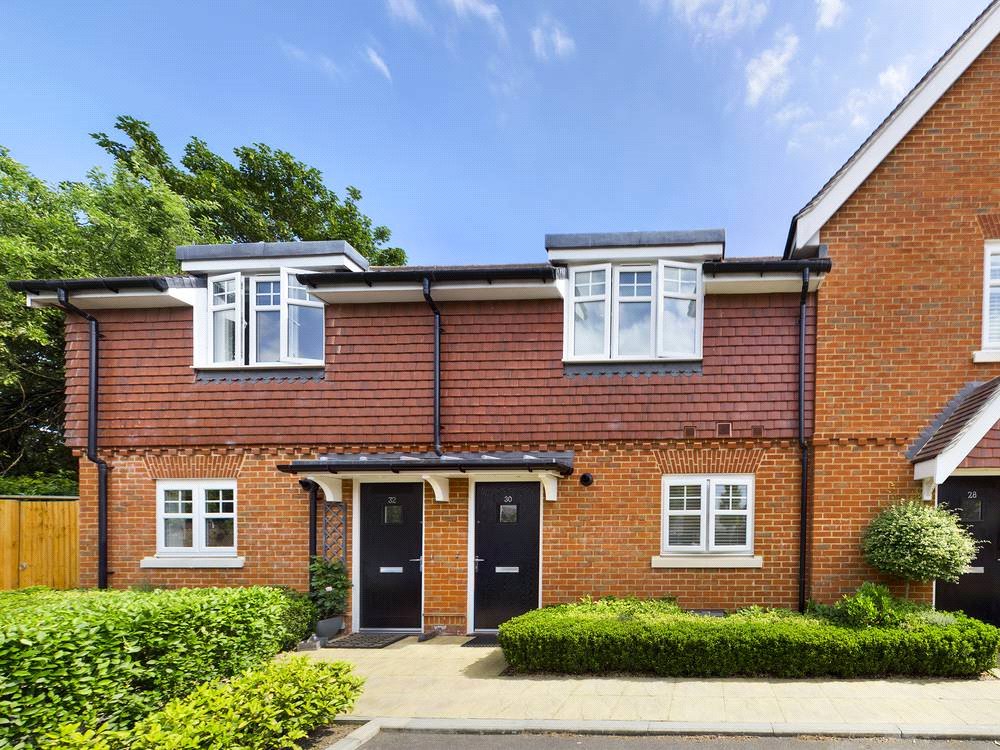 Ellis & Co Tonbridge 2 bedroom House For Sale in Burton Avenue, Leigh