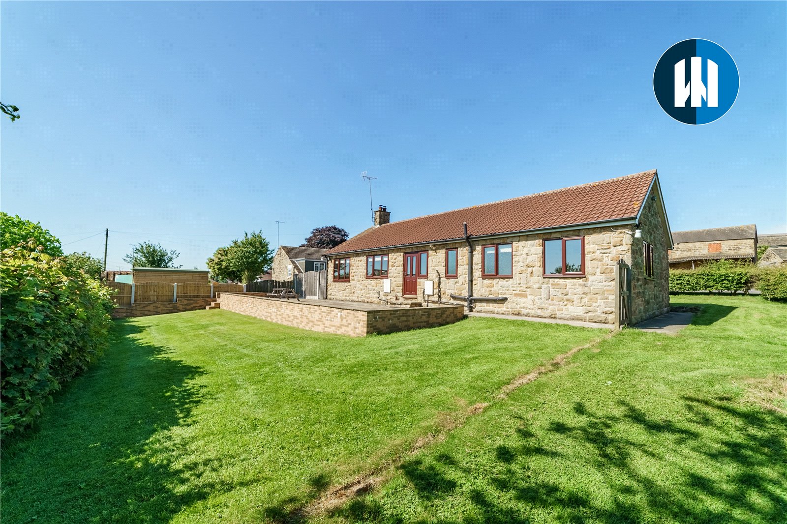 Whitegates Hemsworth 3 bedroom Bungalow SSTC in Station Road, Hemsworth