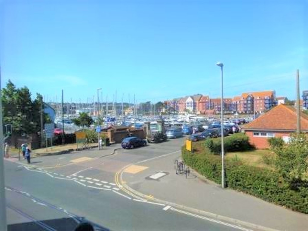 Martin & Co Weymouth 2 bedroom Flat Let in Commercial Road, Weymouth