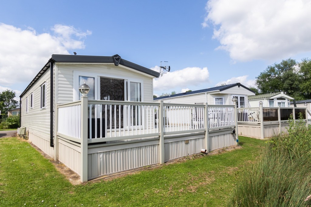 Martin & Co Lincoln 2 bedroom Detached Bungalow For Sale in Cathedral