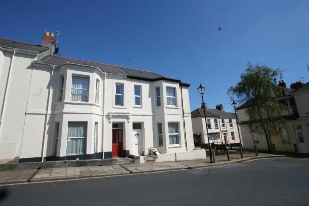 Martin & Co Plymouth 2 bedroom Apartment Let in Mildmay Street, Greenbank