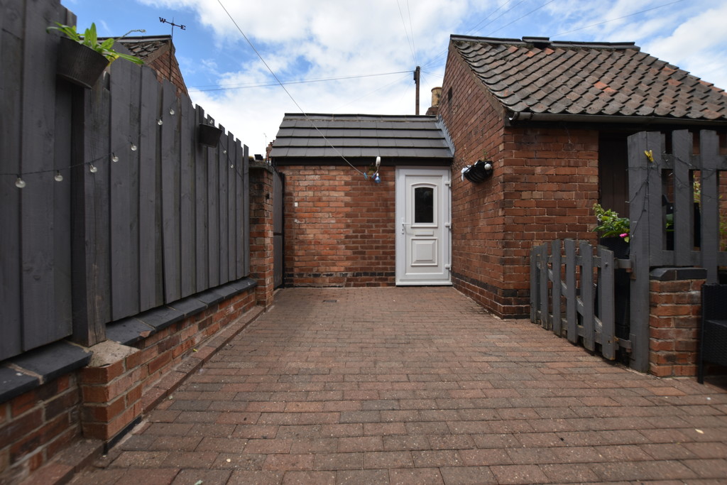 Shireoaks Row, Shireoaks Martin & Co