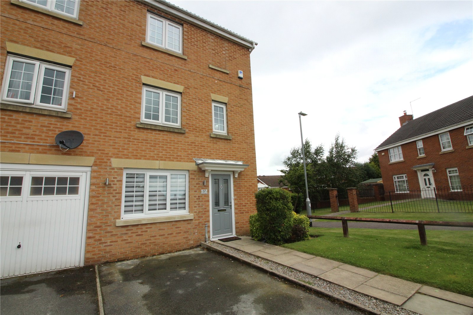 Whitegates Bramley 3 bedroom House SSTC in Hill End Crescent, Leeds