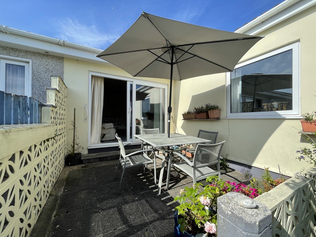 Martin & Co Falmouth 2 bedroom SemiDetached Bungalow Let in Conway