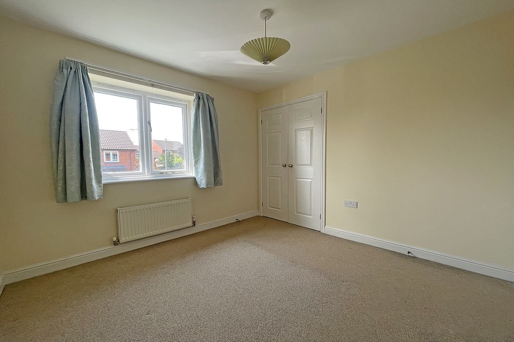 Martin & Co Leamington Spa 2 bedroom Semi-Detached House SSTC in St ...