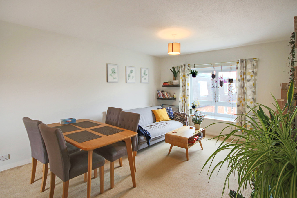 Martin & Co Cambridge 2 bedroom Apartment Let in Ventress Farm Court