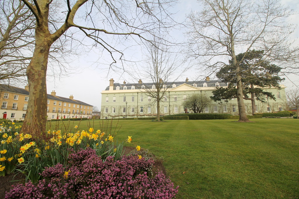 King Gardens, Chichester Martin & Co