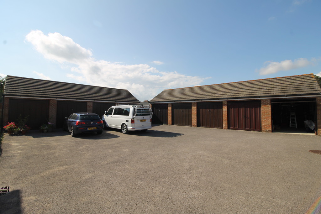 King Gardens, Chichester Martin & Co