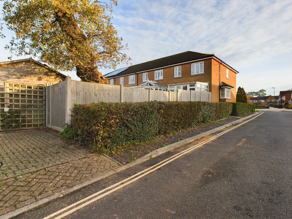 King Gardens, Chichester Martin & Co