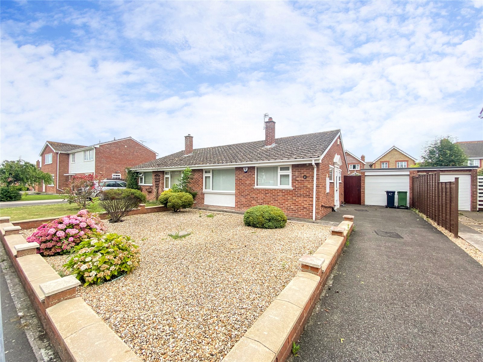 CJ Hole BurnhamonSea 2 bedroom Bungalow For Sale in Stoneleigh Close, Burnham on Sea, Somerset