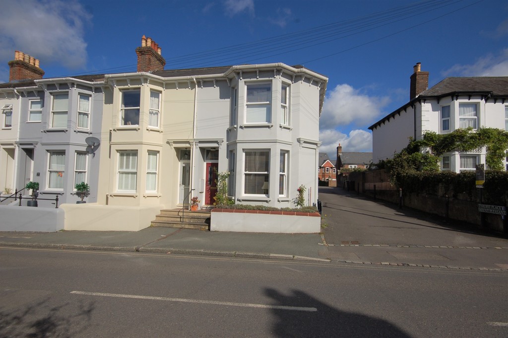 Framfield Road, Uckfield Martin & Co