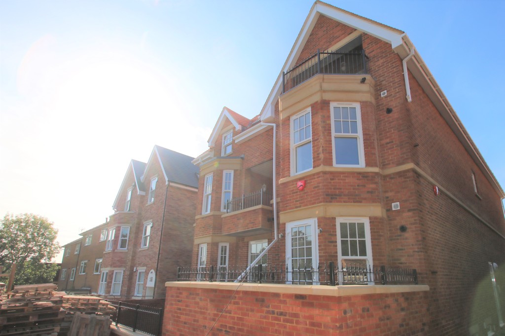 South Park Hill Road, South Croydon Martin & Co