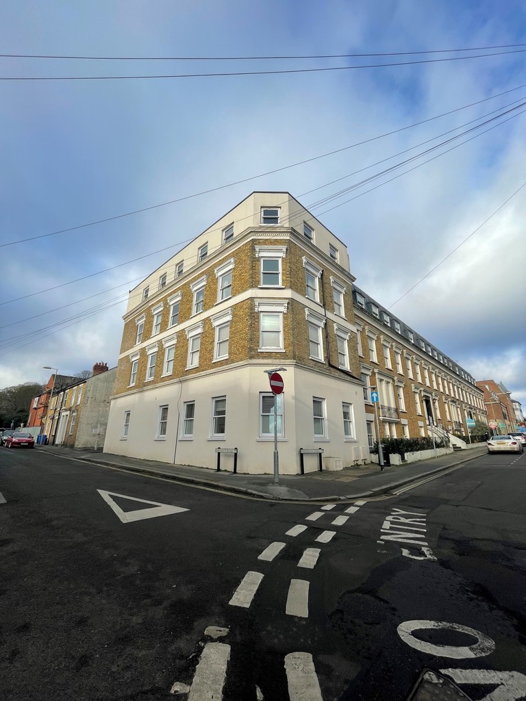 Birchett Road, Aldershot Martin & Co