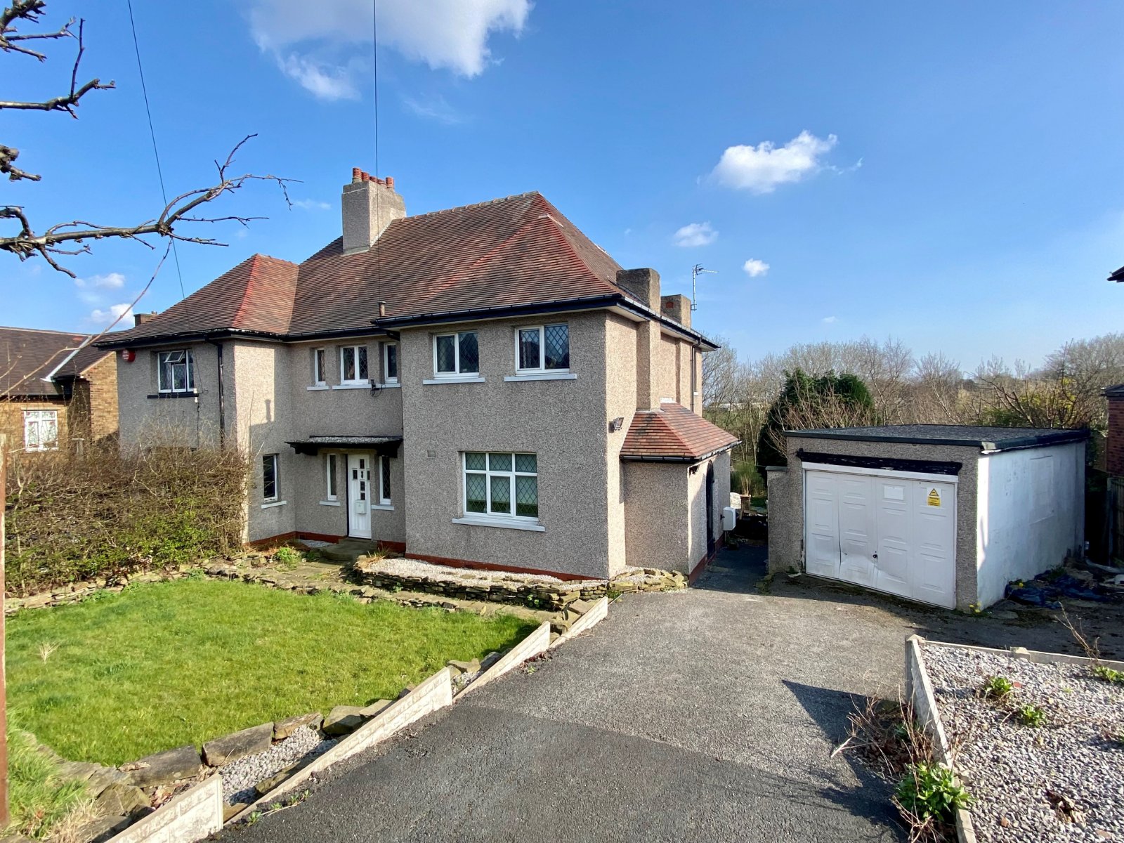 Hightown Road, Liversedge Whitegates