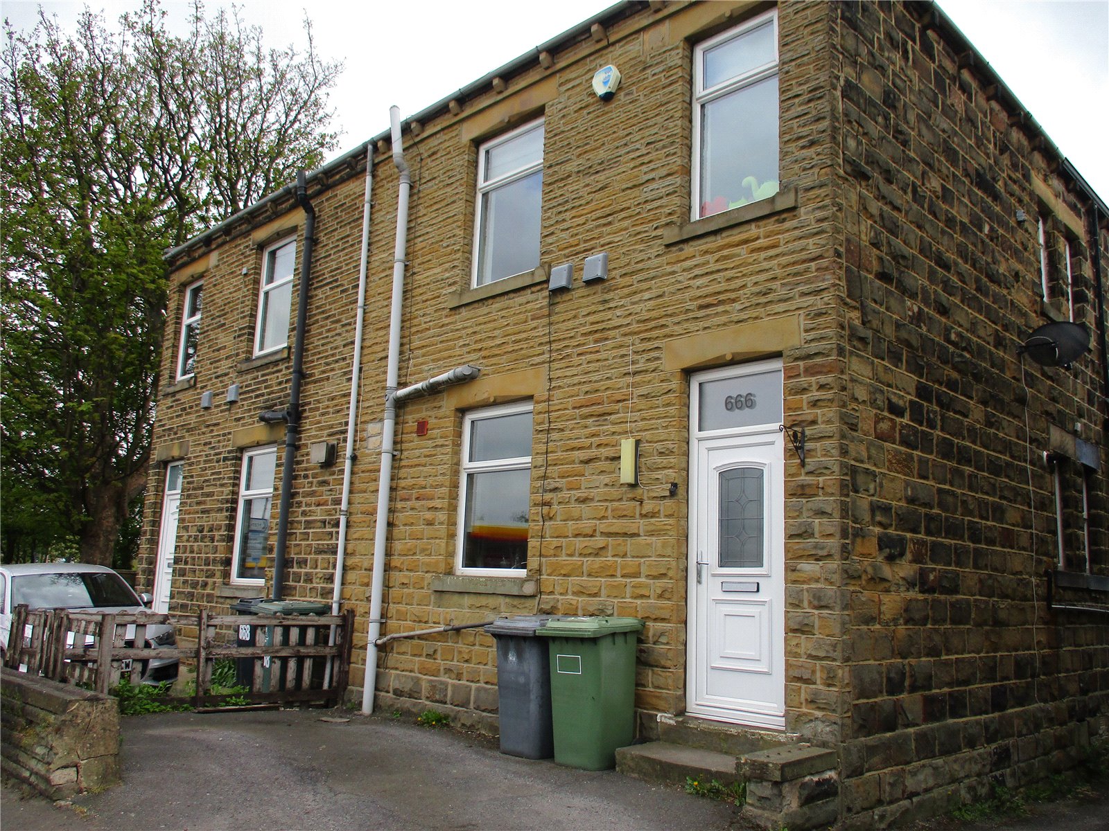 Leeds Road, Dewsbury, West Yorkshire Whitegates