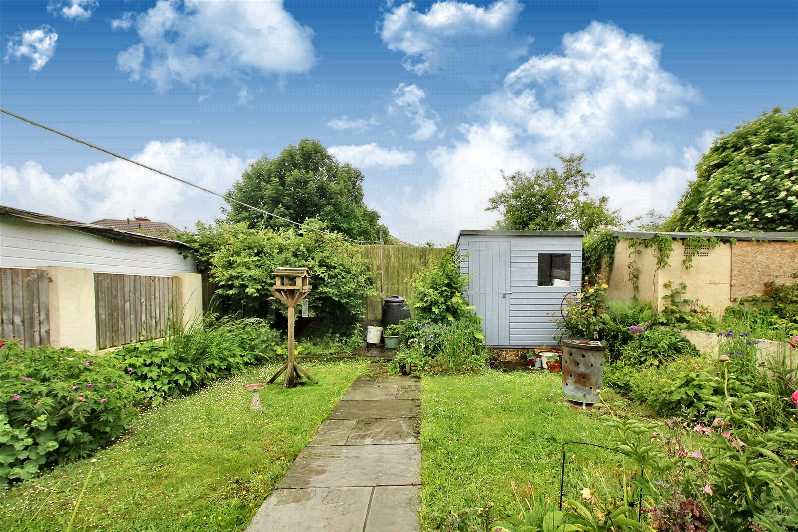 Hareclive Road, Bristol, Hartcliffe CJ Hole