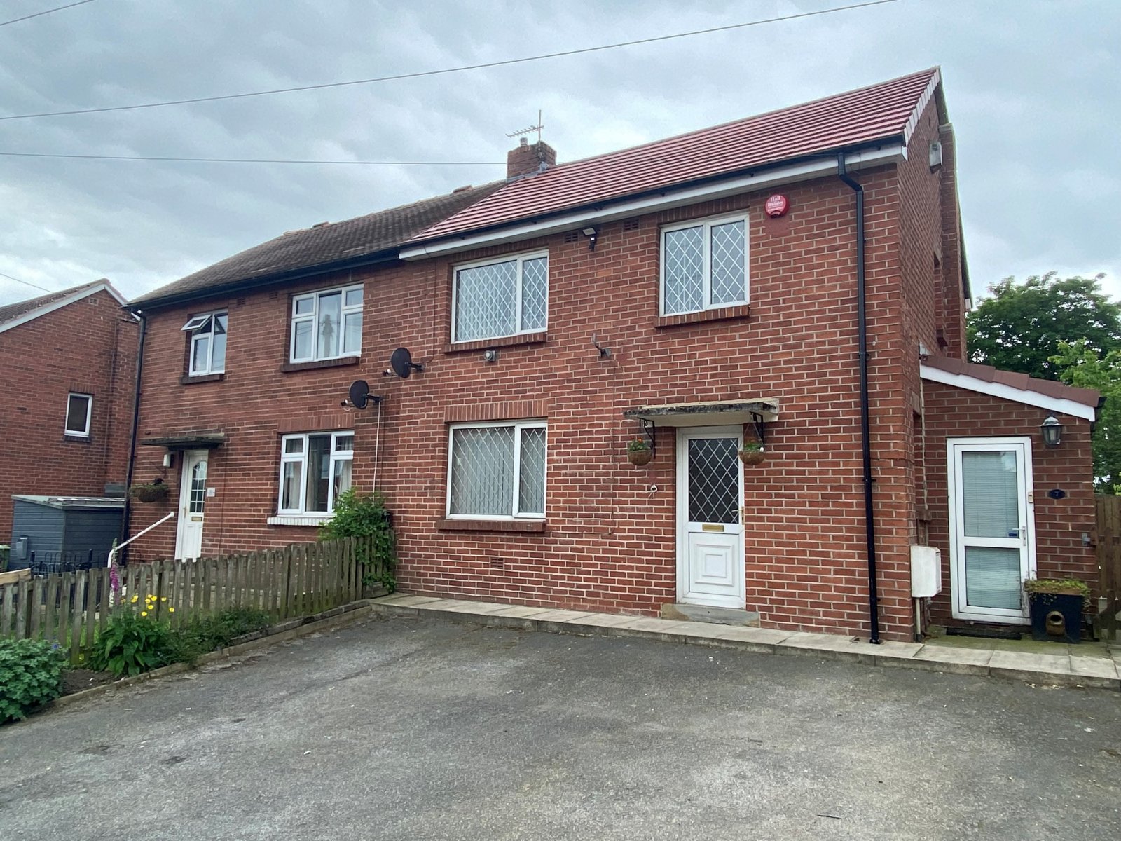 Whitegates Cleckheaton 3 bedroom House For Sale in Tenth Avenue