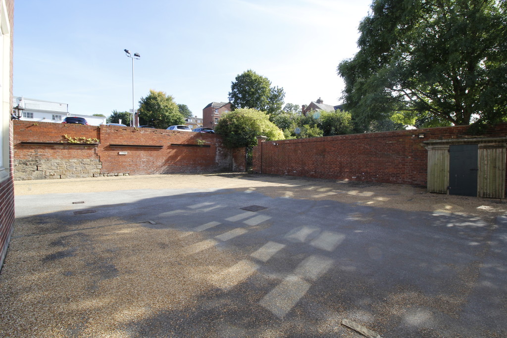 Queens Hotel Apartments, Pontefract Martin & Co