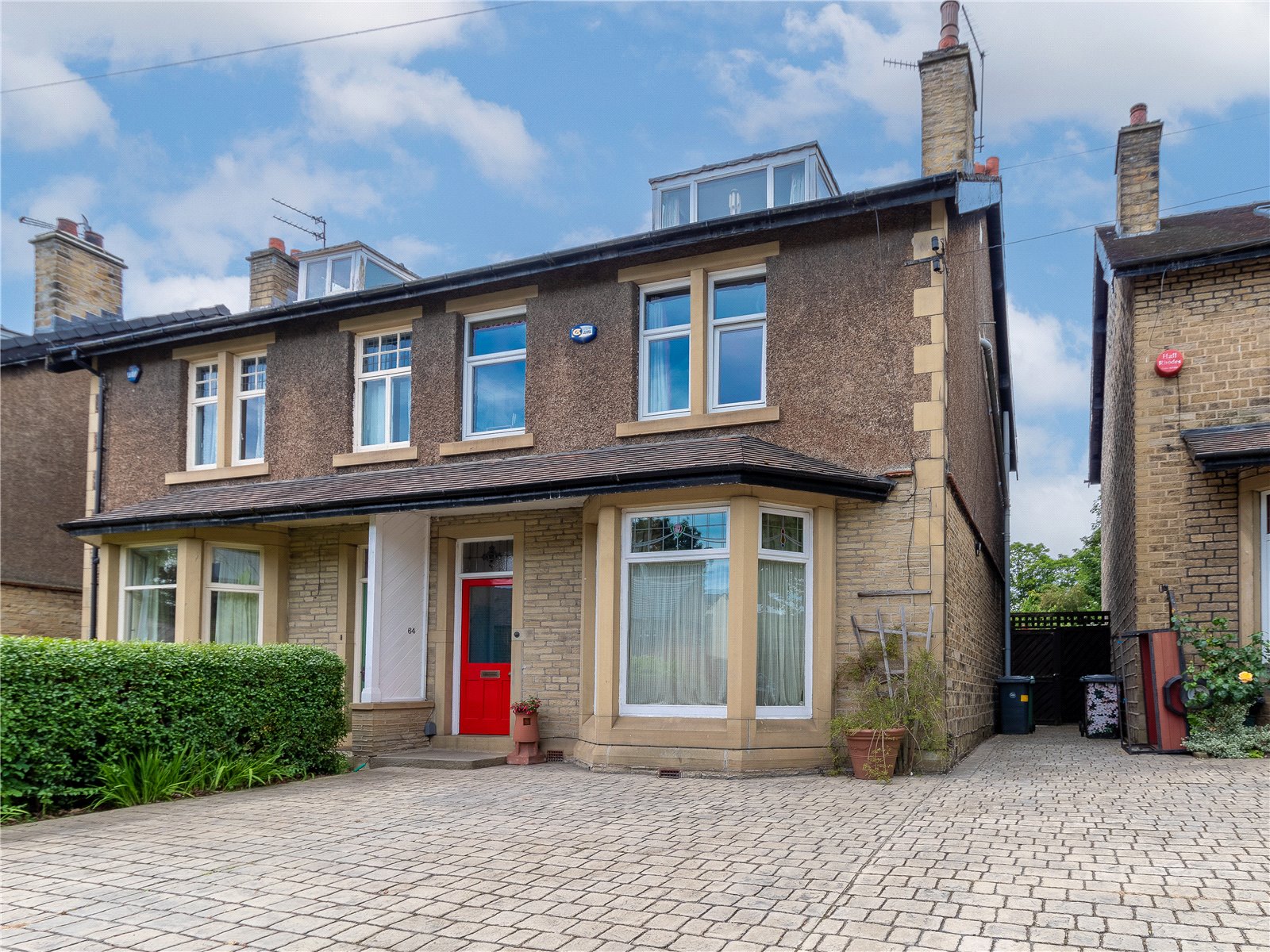 Gledholt Road, Gledholt, Huddersfield Whitegates