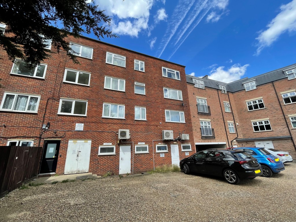 Victoria Road, Aldershot Martin & Co