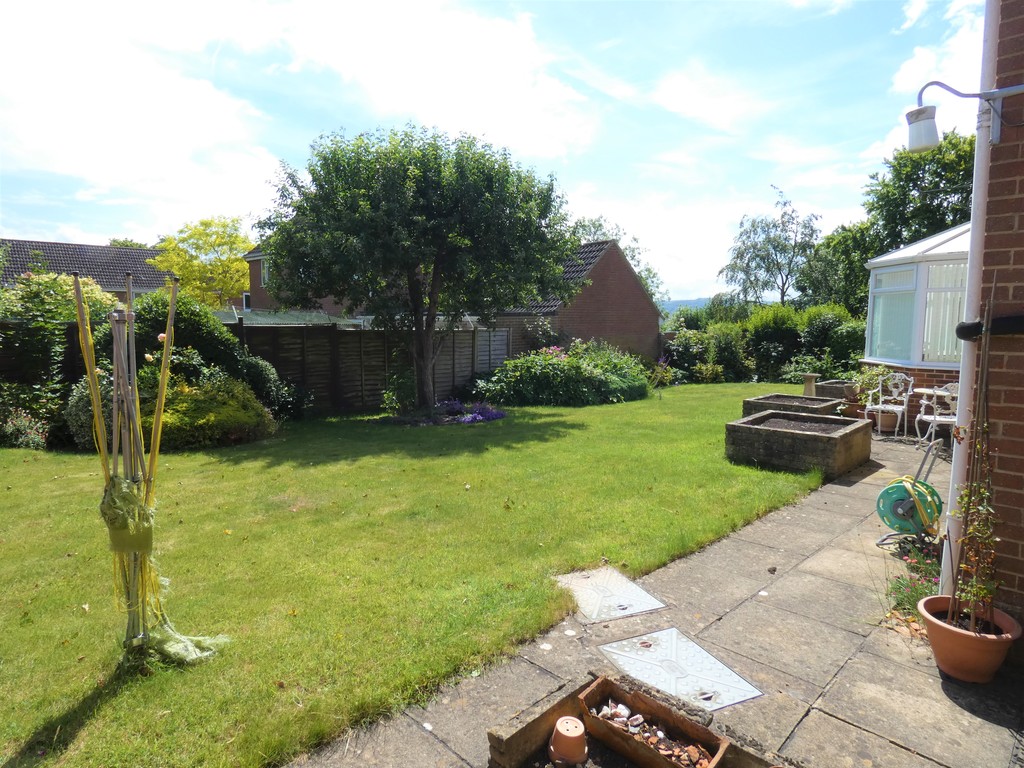 Turners Close, Highnam, Gloucester Martin & Co