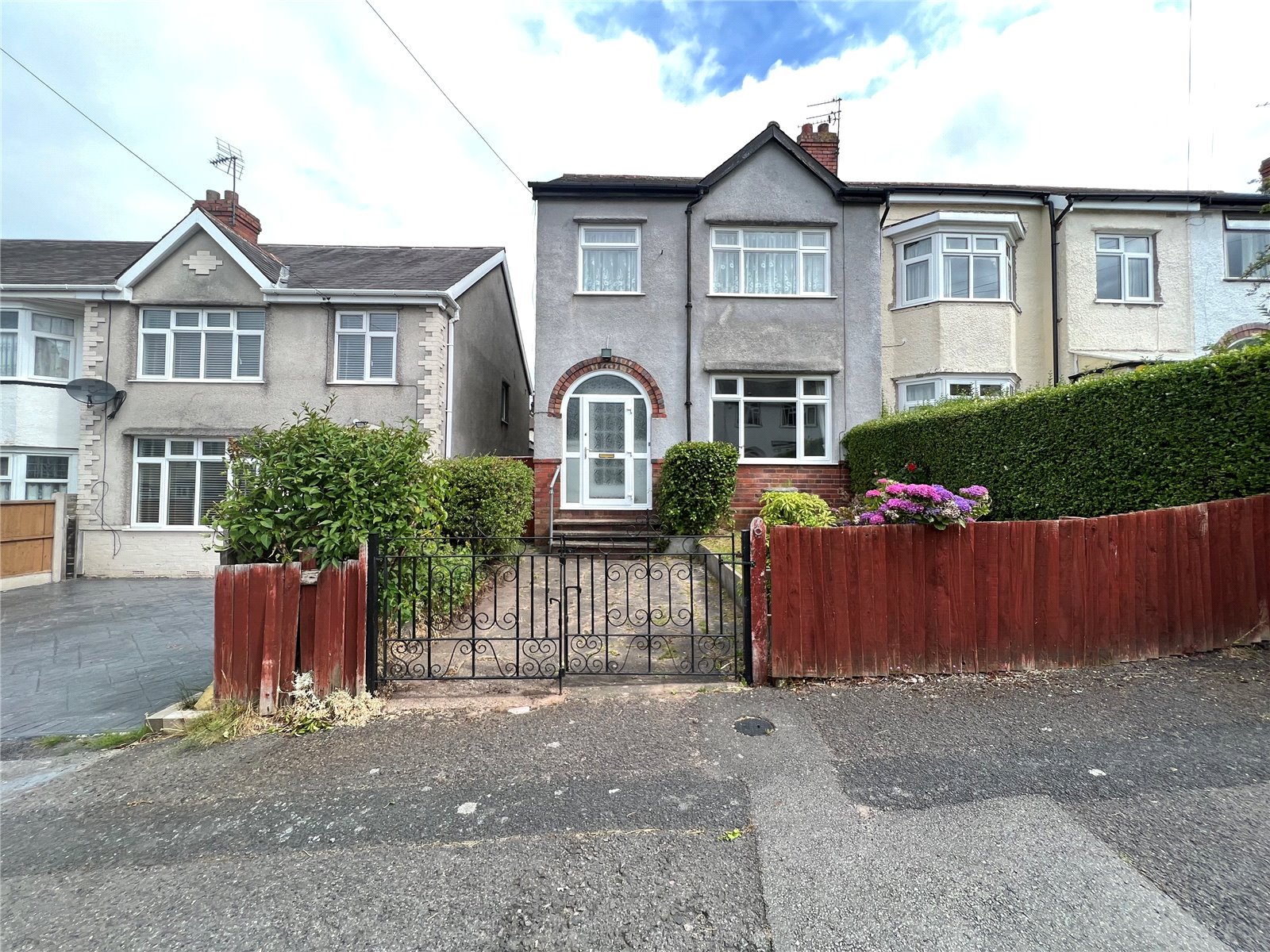 Ryecroft Avenue, Wolverhampton, West Midlands Whitegates