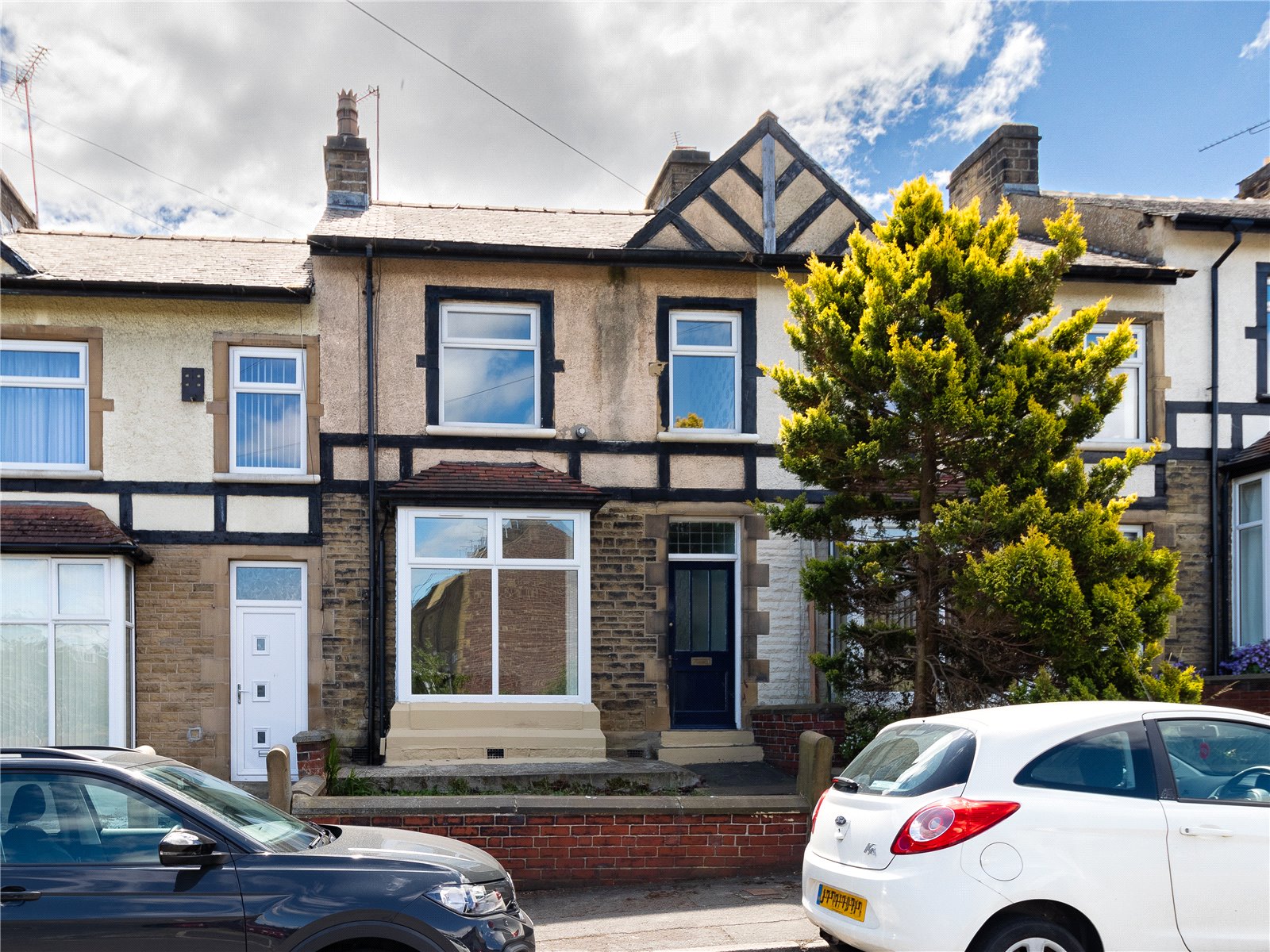 Southern Road, Cowlersley, Huddersfield Whitegates