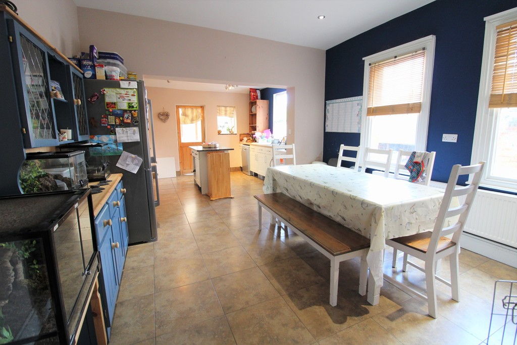 Morton Terrace, Gainsborough Martin & Co