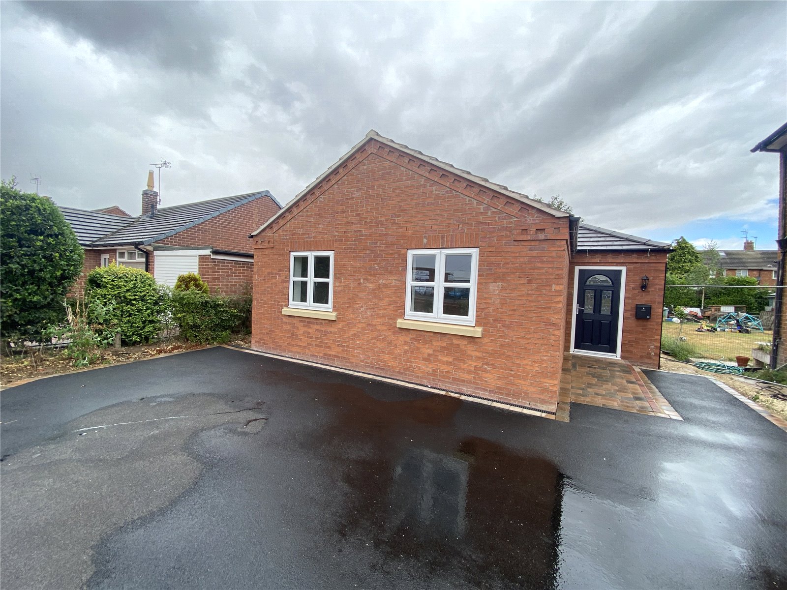 Bowbridge Road, Newark, Notts Whitegates