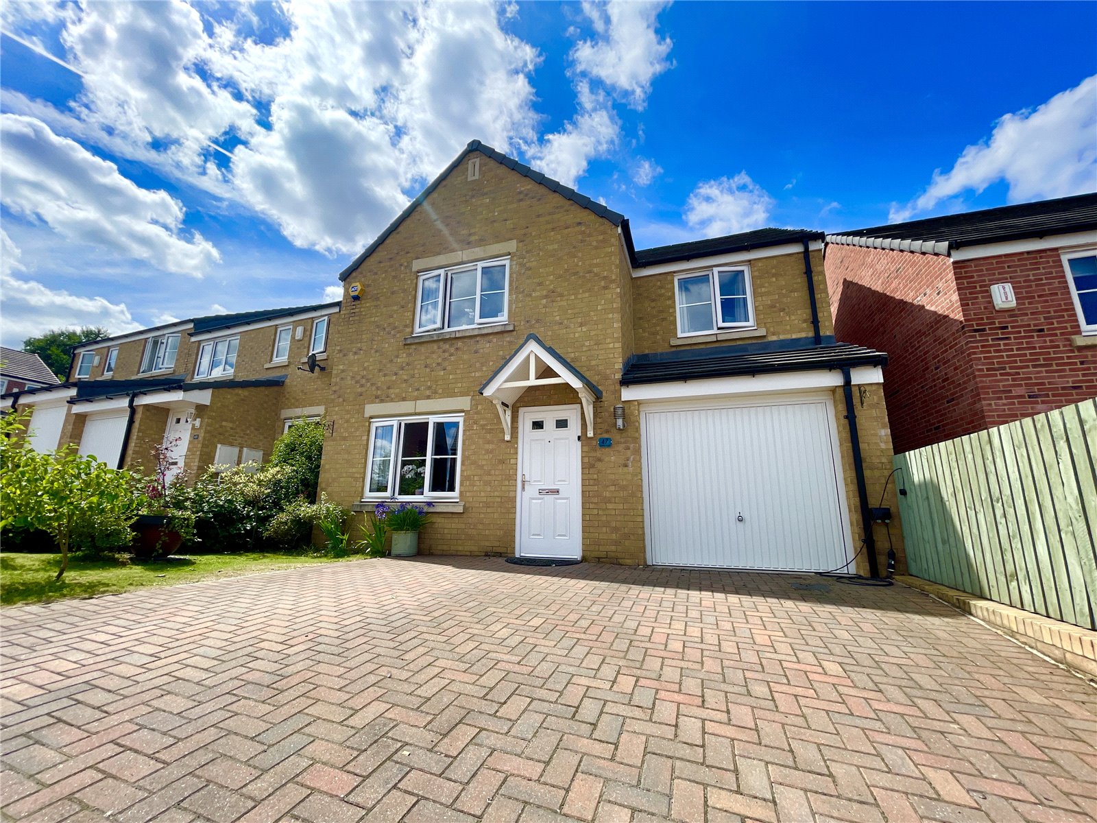 Kestrel Road, Redbrook Whitegates