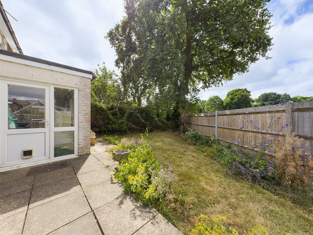 Bostock Avenue, Horsham Martin & Co