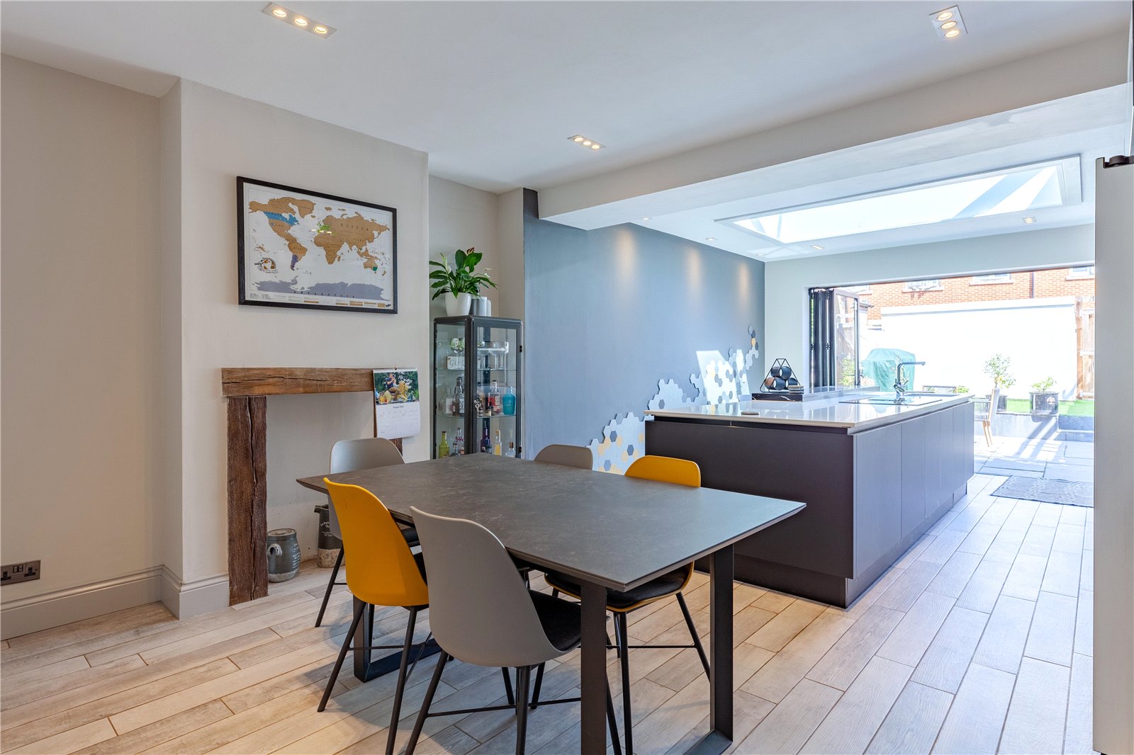 Cricklade Street, Cirencester, Gloucestershire CJ Hole