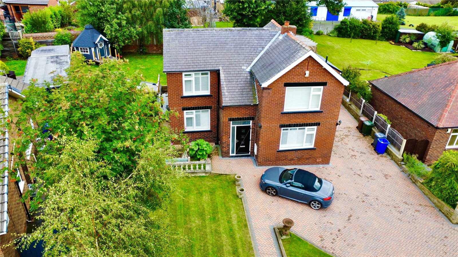 Rotherham Road, Monk Bretton Whitegates