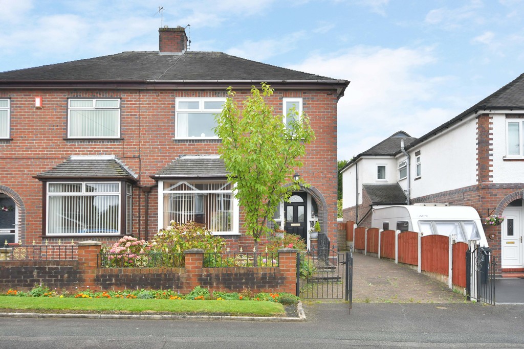 Thomas Avenue, Lower Milehouse Lane, Newcastle Under Lyme Martin & Co