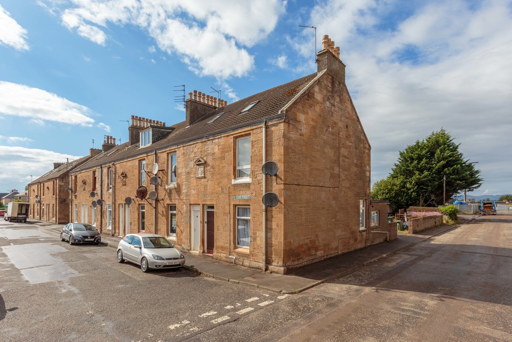 Kelvin Street, Grangemouth Martin & Co