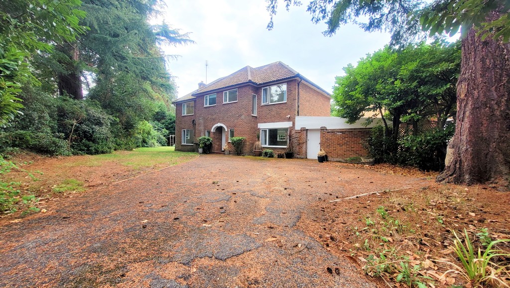 Dartnell Park Road, West Byfleet Martin & Co