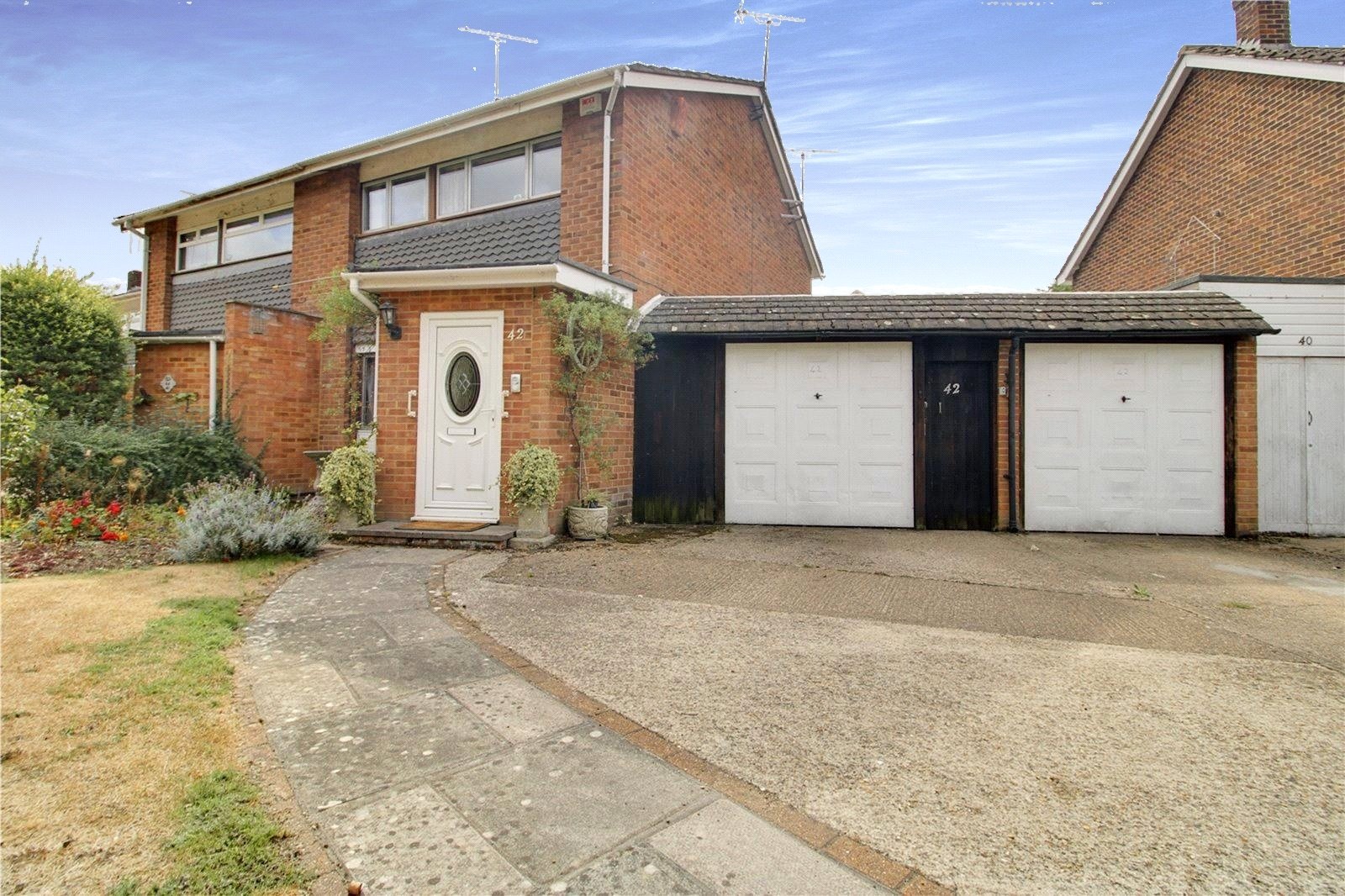 Vauxhall Drive, Woodley, Reading Parkers