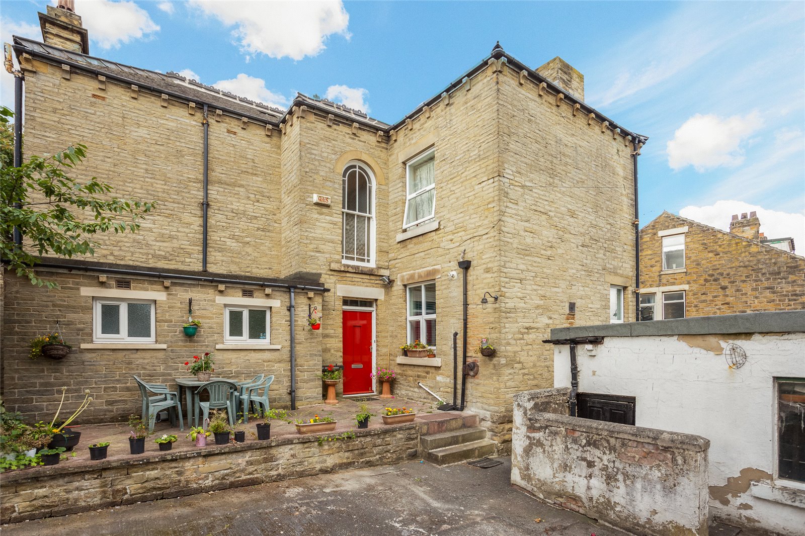 Halifax Road, Heckmondwike Whitegates