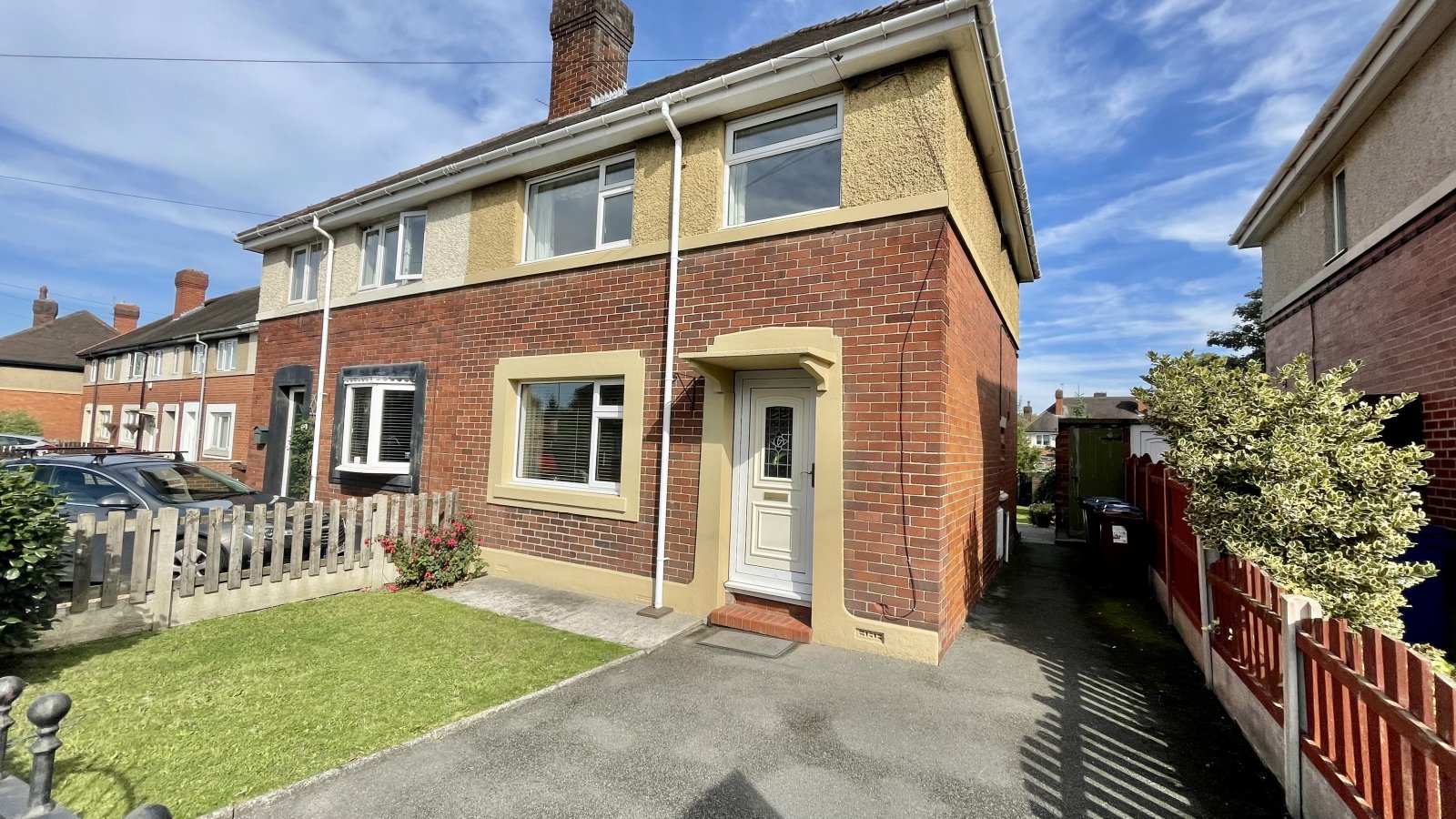 Cross Lane, Royston, Barnsley Whitegates