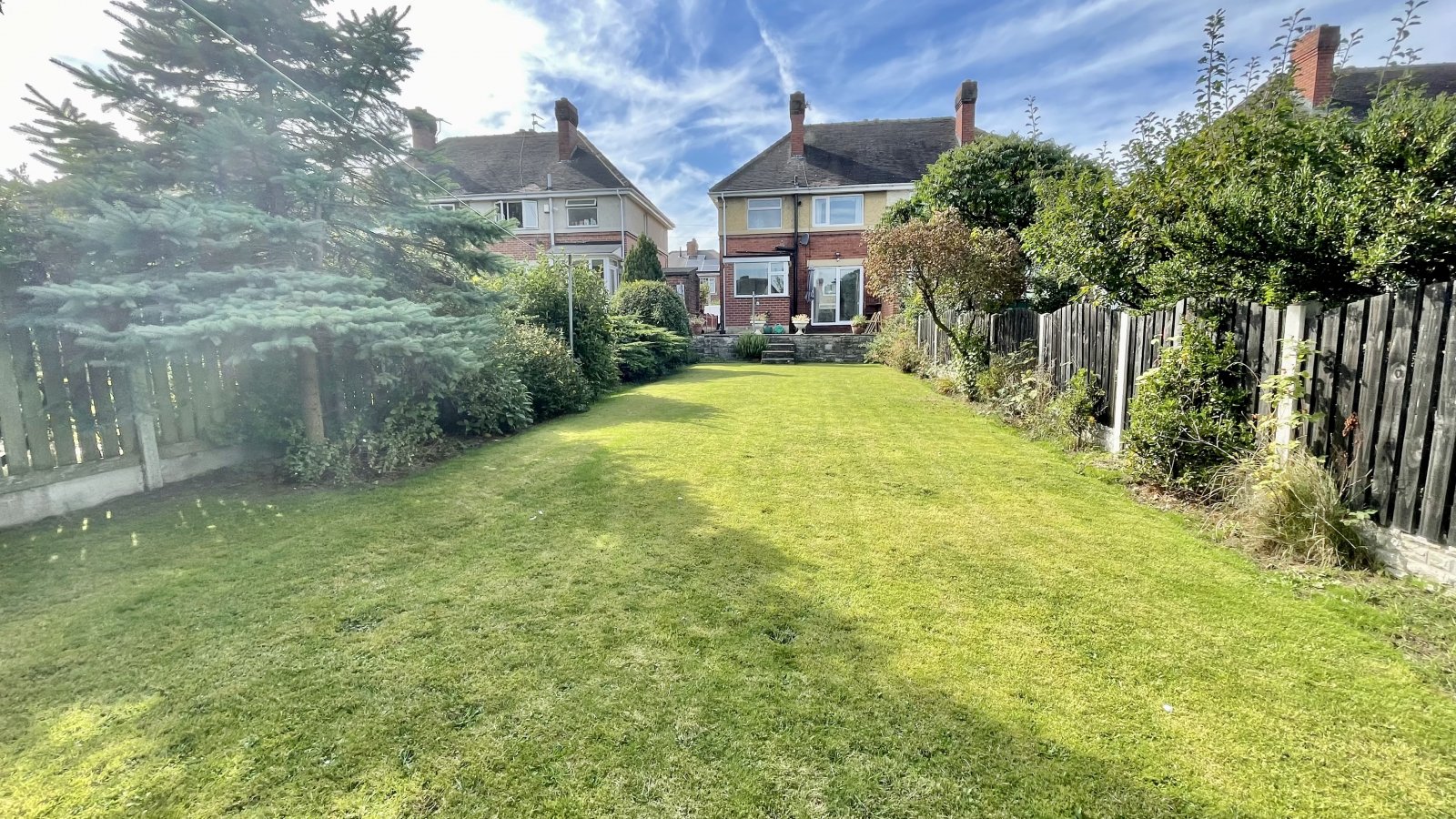 Cross Lane, Royston, Barnsley Whitegates