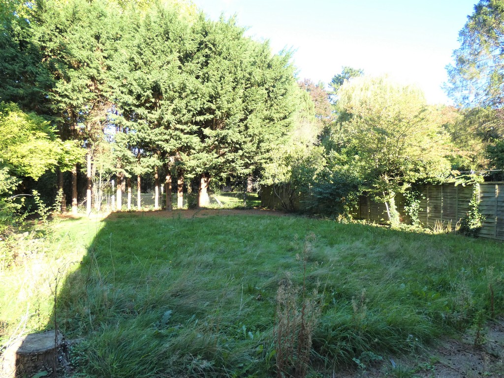 Roestock Lane in Colney Heath Martin & Co