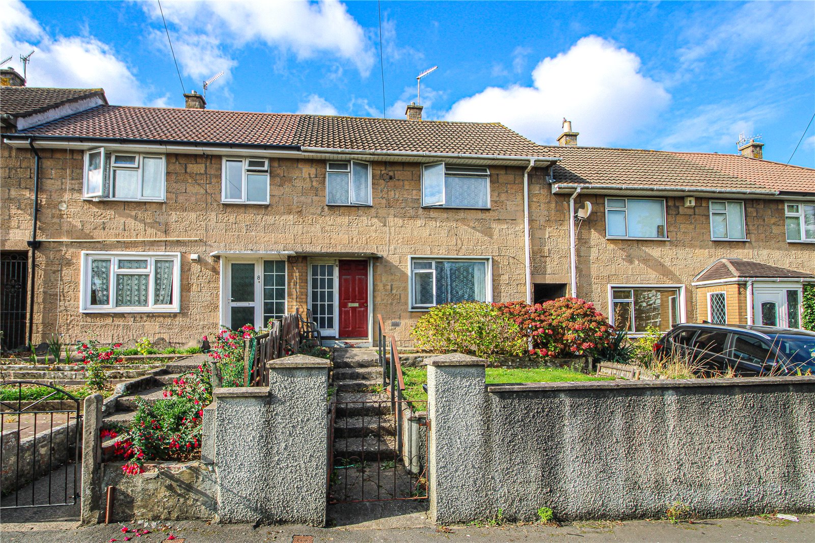 council-houses-david-hignett-cc-by-sa-2-0-geograph-britain-and-ireland