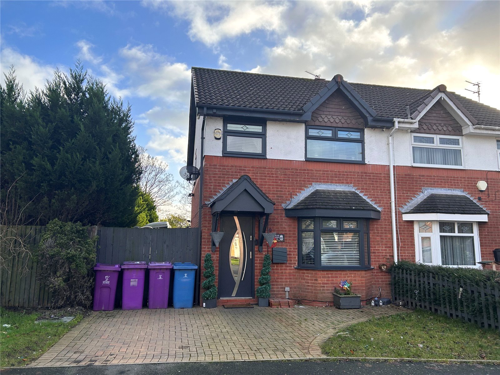 Longdown Road, Fazakerley, Liverpool Whitegates