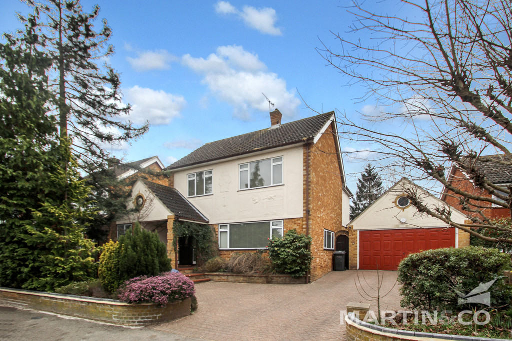 Longmead Avenue, Chelmsford Martin & Co