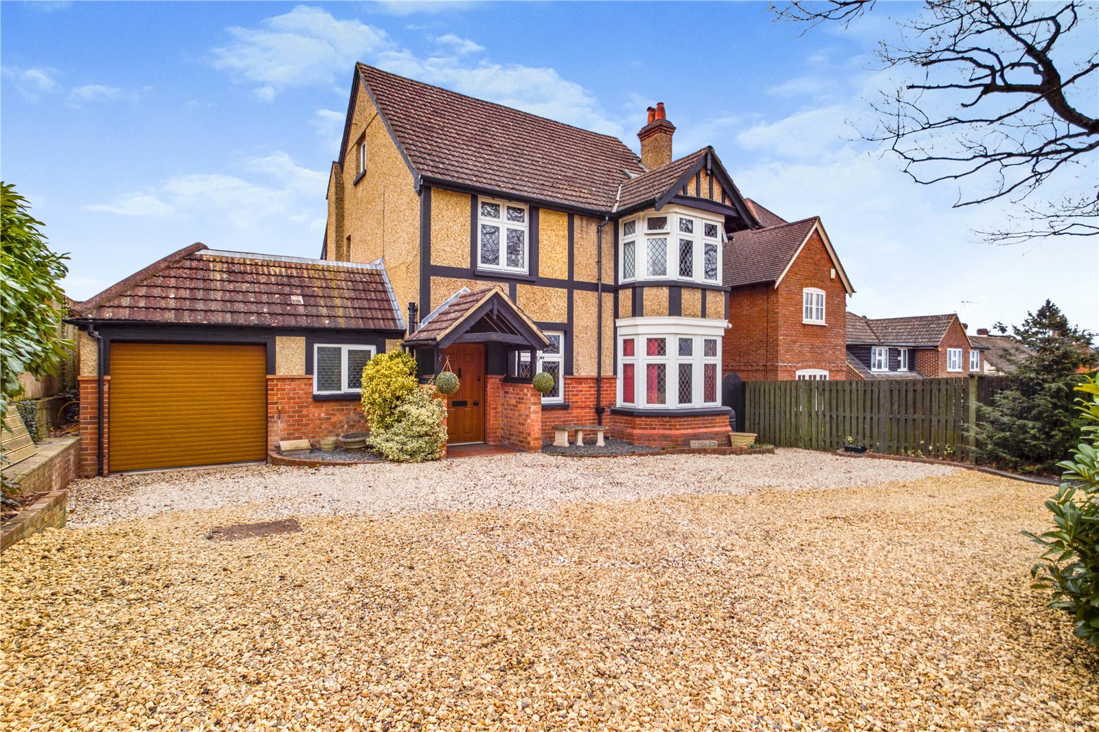 Oak Tree Road, Tilehurst, Reading Parkers