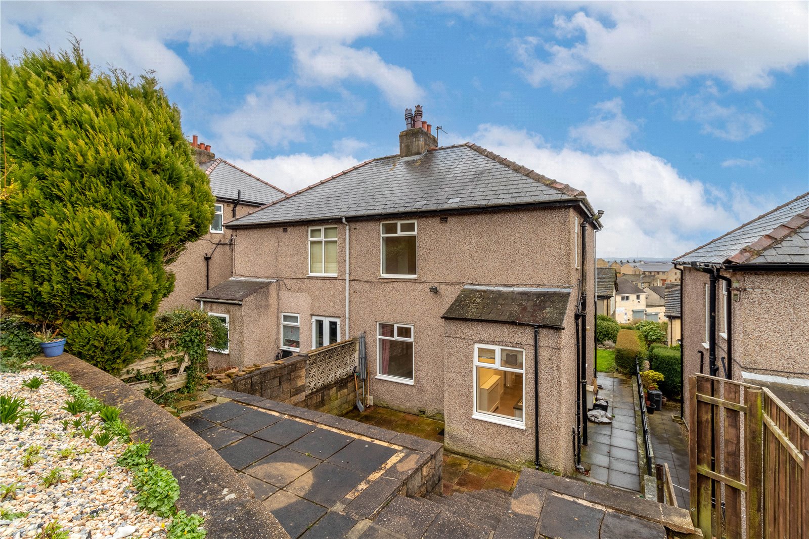 Kirk Lane, Hipperholme, Halifax Whitegates