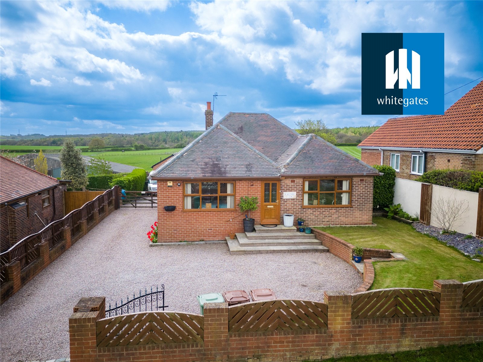 Common Road, South Kirkby, Pontefract Whitegates